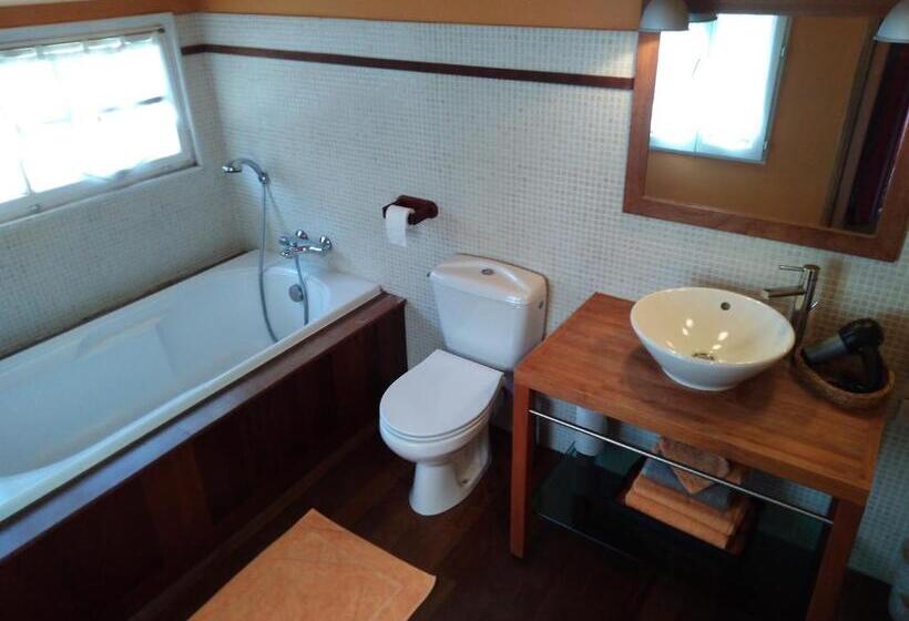 テラス付きスタンダードルーム, Les Hotes Du Paradis