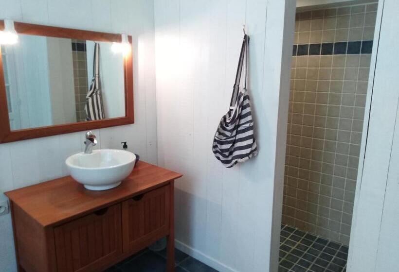 Номер Стандарт, Les Hotes Du Paradis