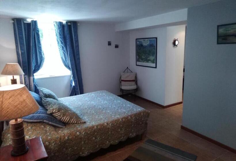 Номер Стандарт, Les Hotes Du Paradis