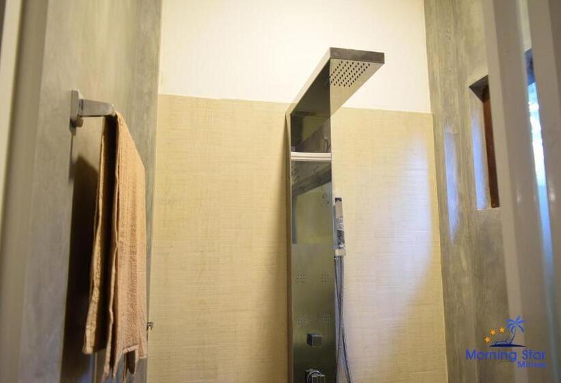 패밀리 룸, Morning Star