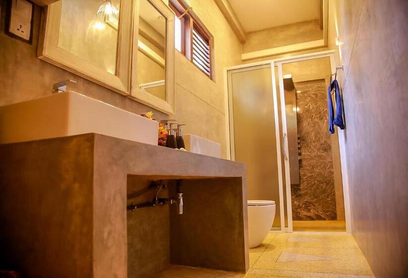 패밀리 스위트, Morning Star