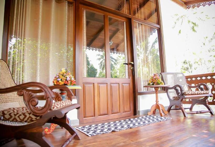 패밀리 스위트, Morning Star