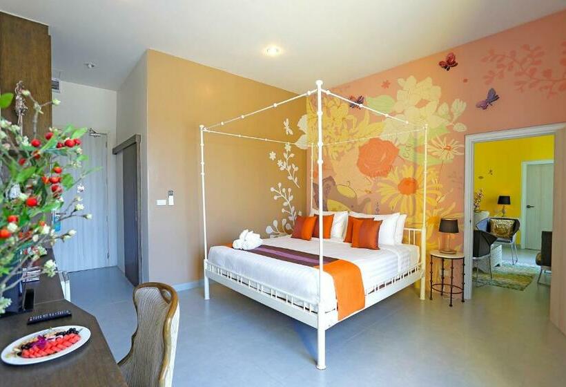 스위트 킹사이즈 침대, Play La Ploen Boutique Resort
