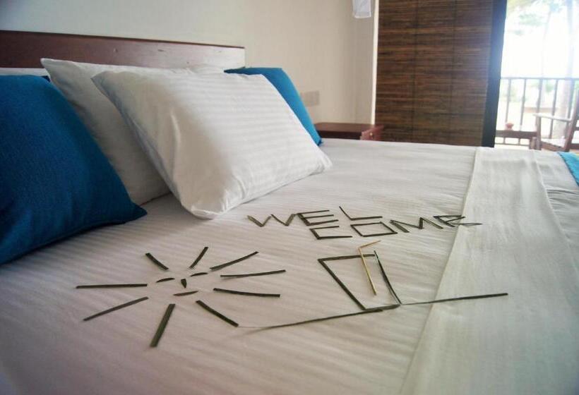 اتاق لوکس با تخت بزرگ, Wellé Wadiya Beach Villa