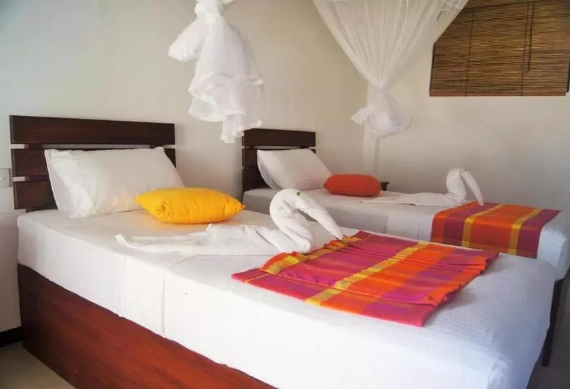 オーシャンビューデラックスルームバルコニー付き, Wellé Wadiya Beach Villa