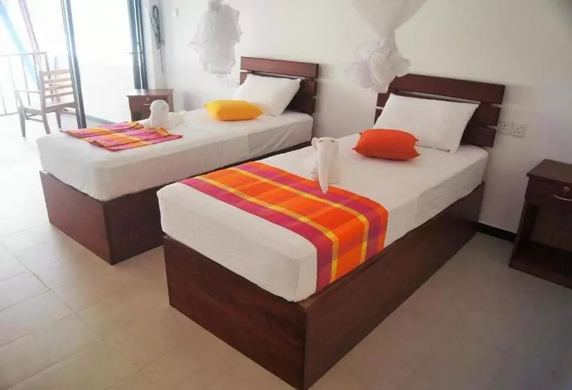 オーシャンビューデラックスルームバルコニー付き, Wellé Wadiya Beach Villa