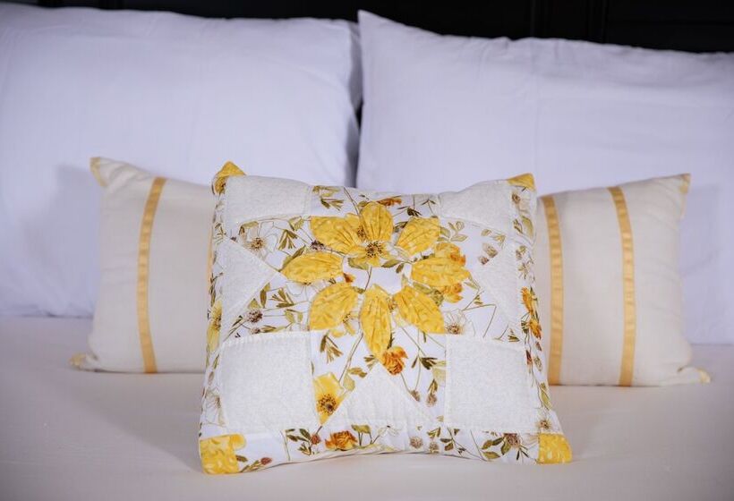 חדר סטנדרט, Red Gate Inn