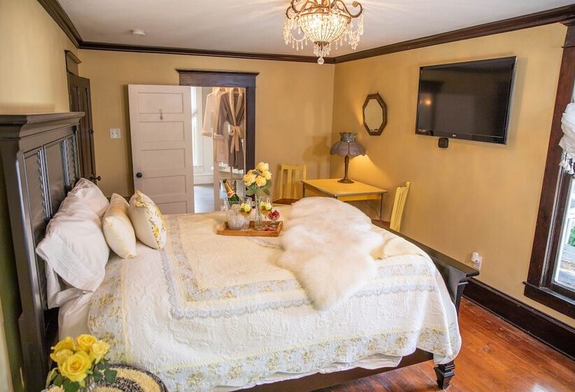 חדר סטנדרט, Red Gate Inn