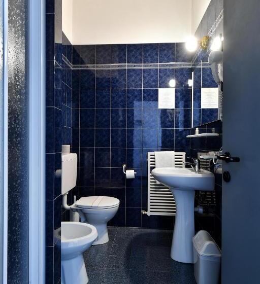 标准间, Internazionale