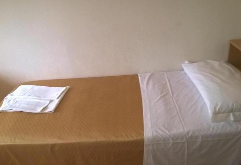 スタンダードシングルルーム, Parigi