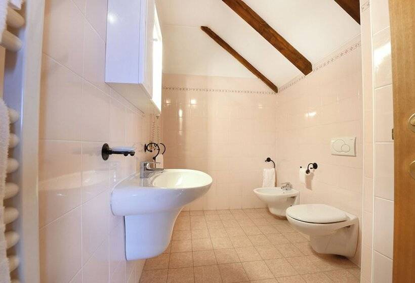 古典房间, Internazionale