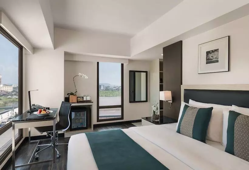 اتاق لوکس, Seda Atria