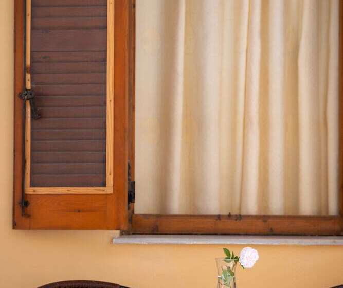 标准间, Wilde Rose