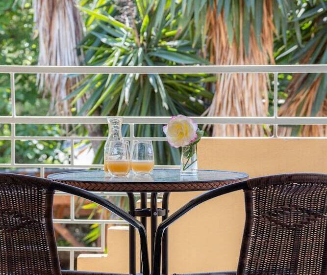 四人标准间, Wilde Rose