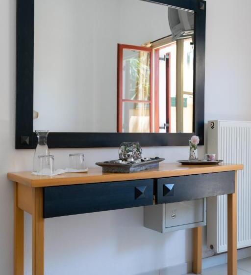 经济房, Wilde Rose