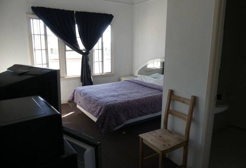 غرفة قياسية, Wilshire Orange