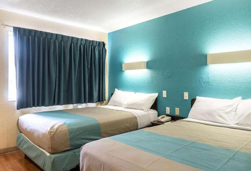 חדר סטנדרט לארבעה, Motel 6victoria, Tx