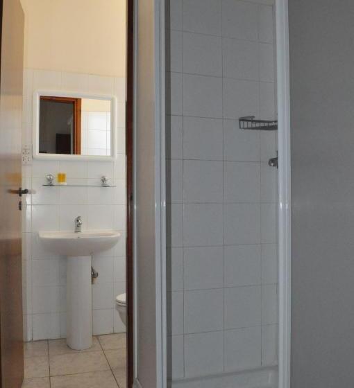 דירה משפחתית 2 חדרי שינה, Tuck Inn