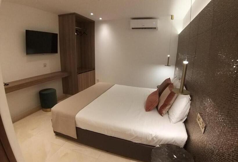 חדר סטנדרט, Tuck Inn