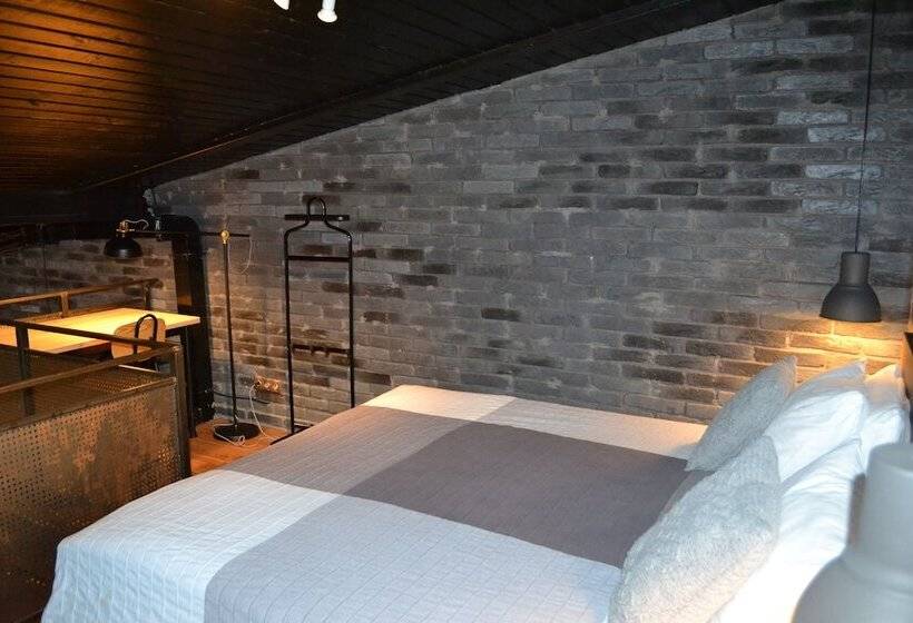 חדר סטנדרט, Khanuma