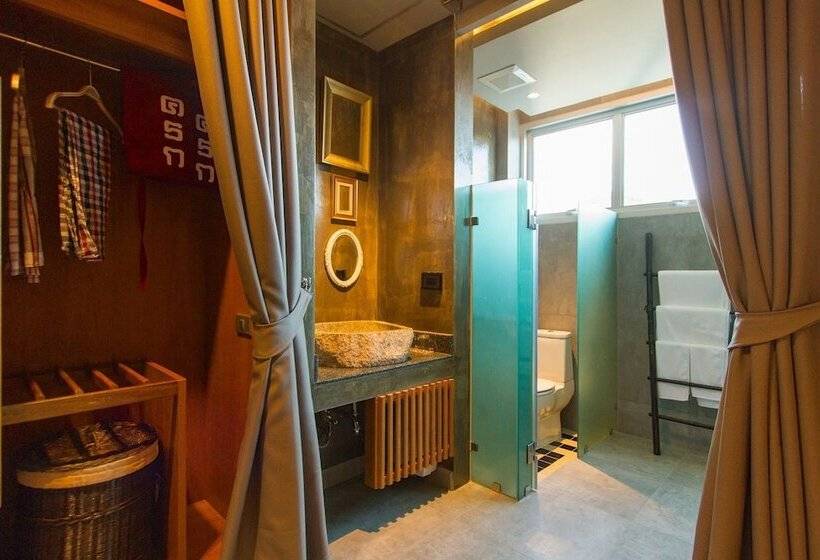 豪华房间, Kroque Boutique & Bistro