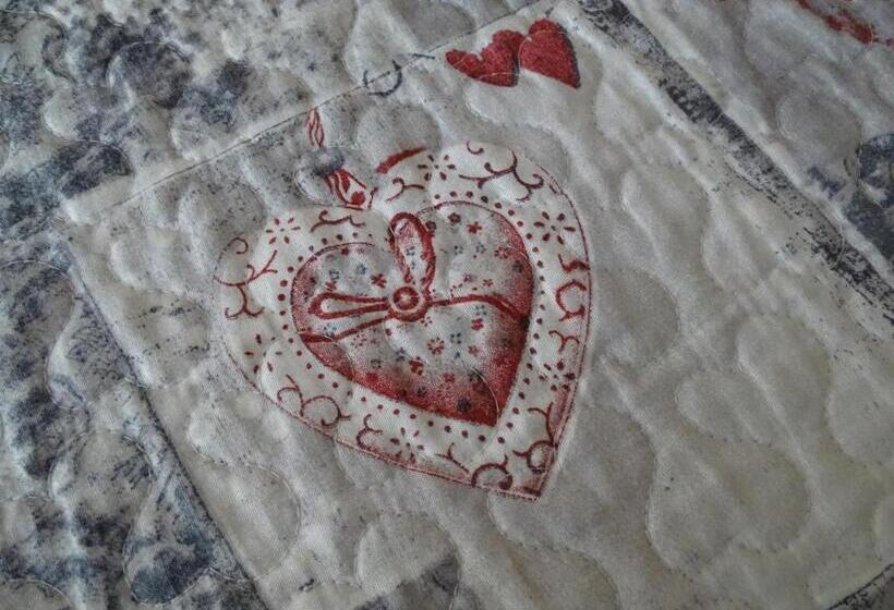 スタンダードスタジオ, La Pajassa