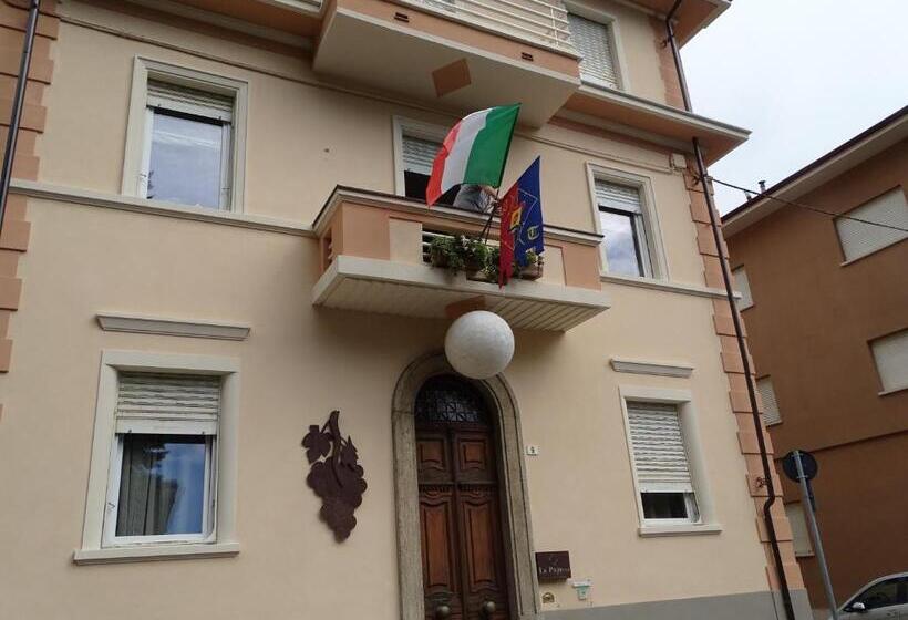 ファミリーステューディオ, La Pajassa