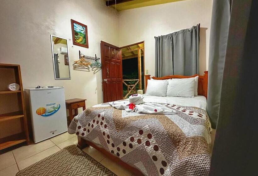 经济房, Loma Real Hot Springs Bed & Breakfast