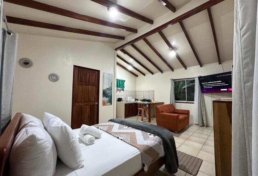 经济房, Loma Real Hot Springs Bed & Breakfast