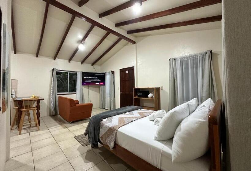 经济房, Loma Real Hot Springs Bed & Breakfast