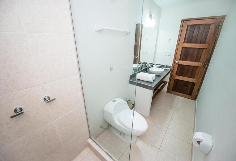 标准三人间, Manish Hotel Ecólogico