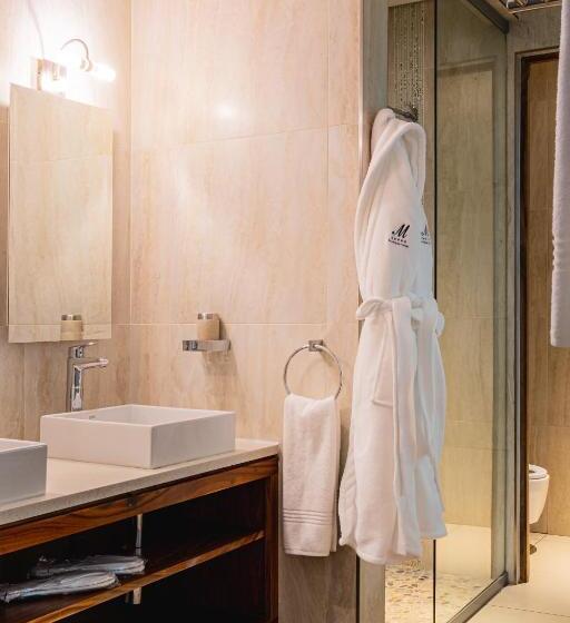 חדר אקזקיוטיב, Menlyn Boutique