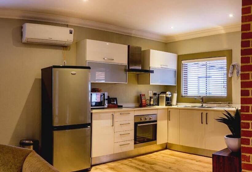 דירת חדר, Menlyn Boutique