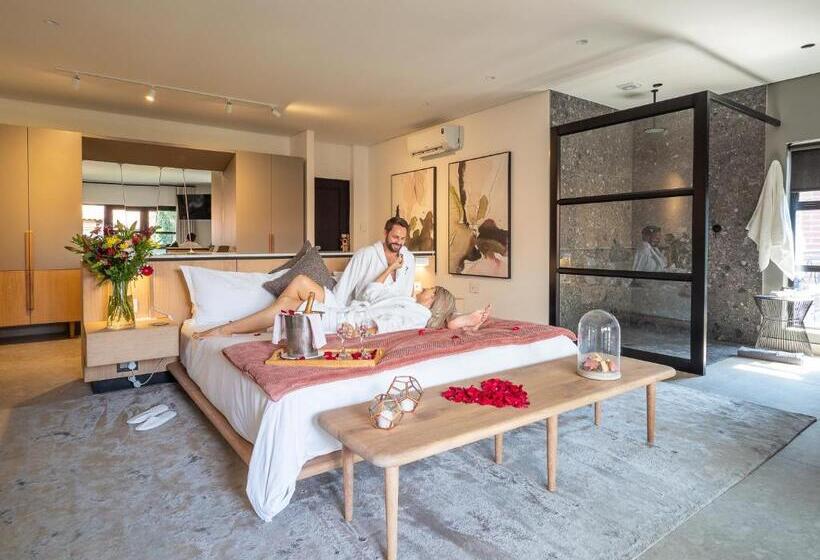 סוויטה, Menlyn Boutique