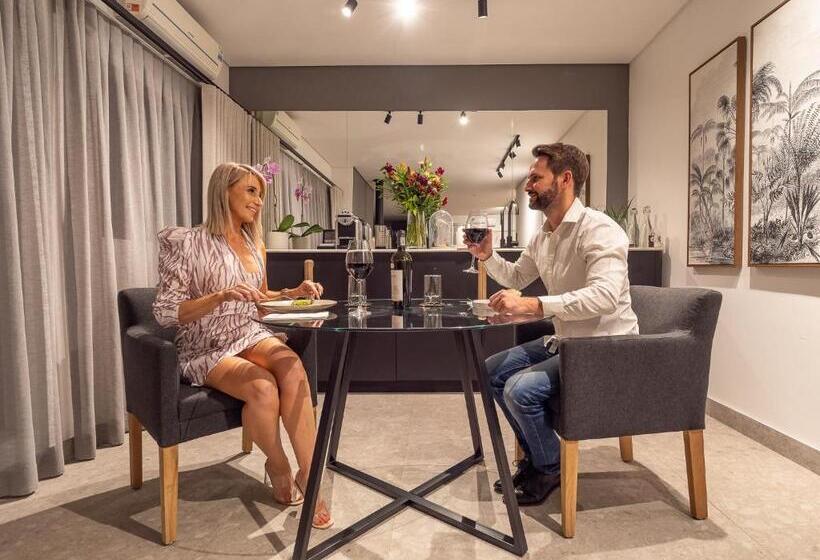 סוויטה, Menlyn Boutique