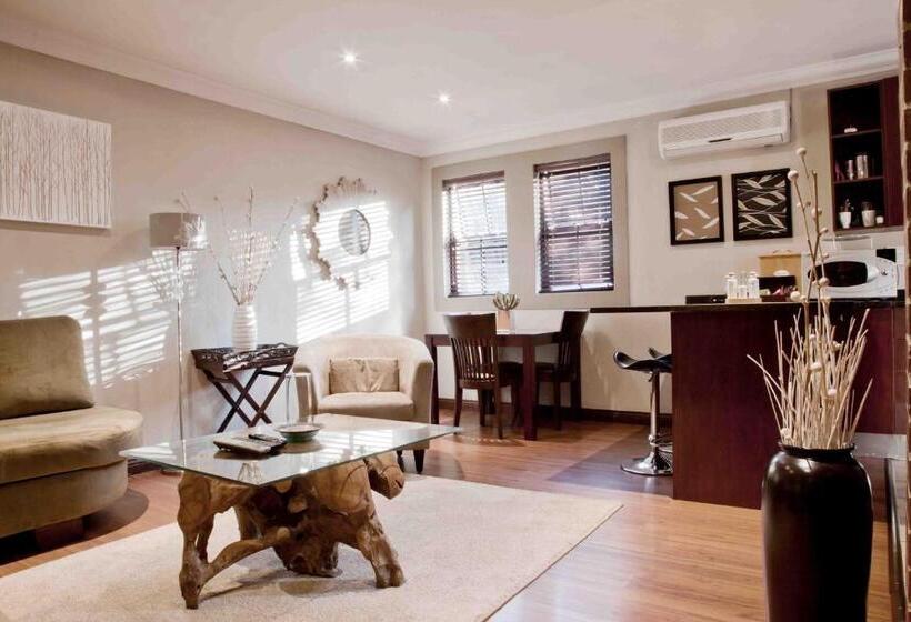 דירת חדר, Menlyn Boutique