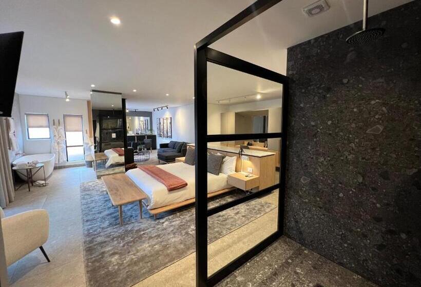 סוויטה, Menlyn Boutique