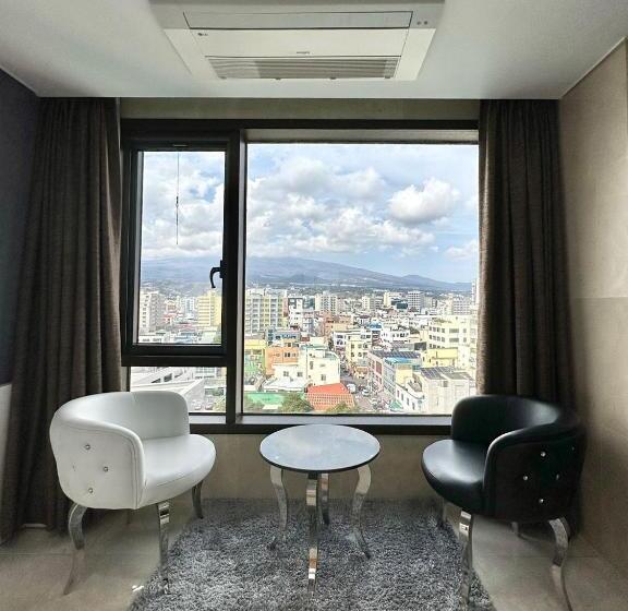 Президентский Люкс, Mstay