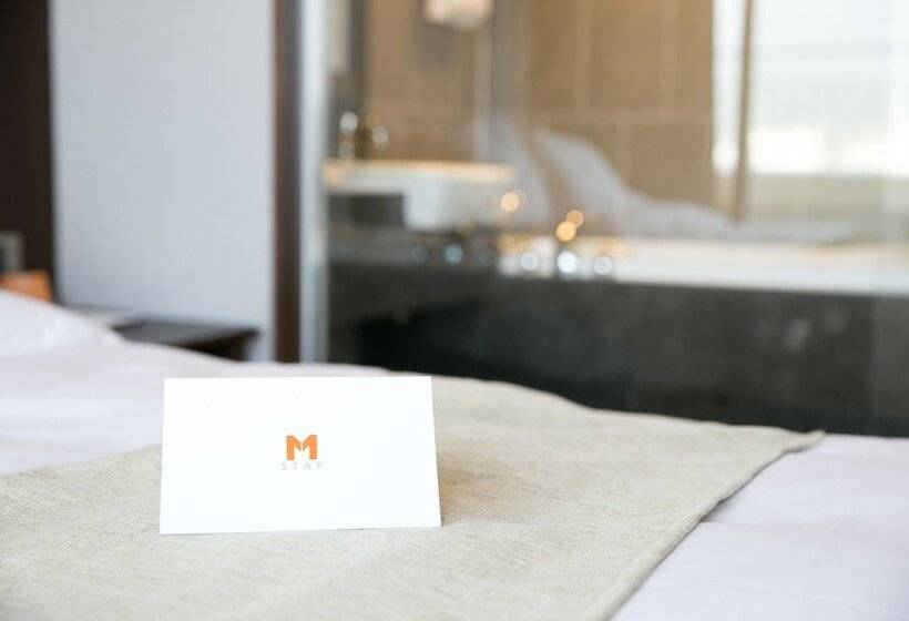 Президентский Люкс, Mstay