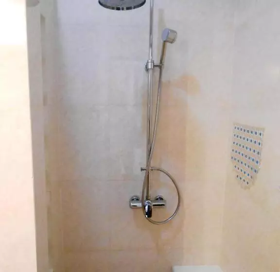 スタンダードルーム, Pakhongthong Villa