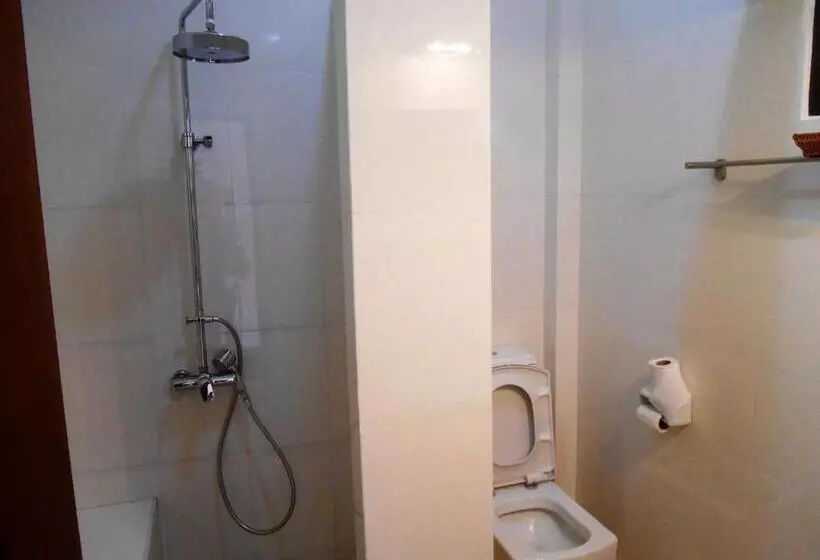 バルコニー付きスタンダードルーム, Pakhongthong Villa