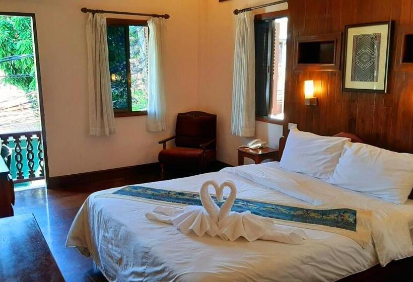 اتاق استاندارد با بالکن, Pakhongthong Villa