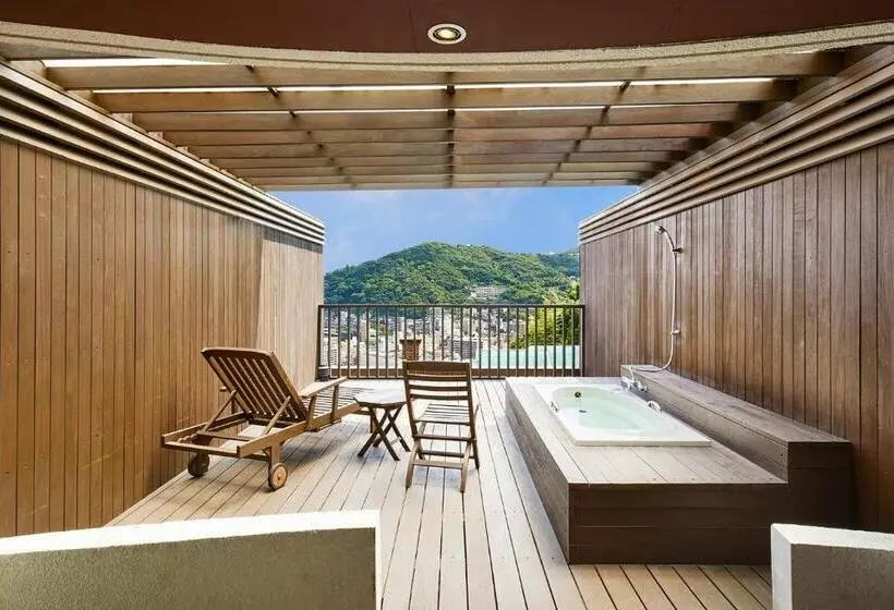 اتاق لوکس با تخت بزرگ, Relax Resort