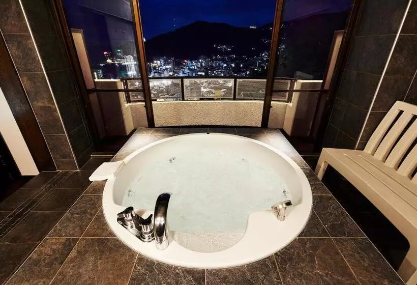 اتاق لوکس با چشمانداز, Relax Resort