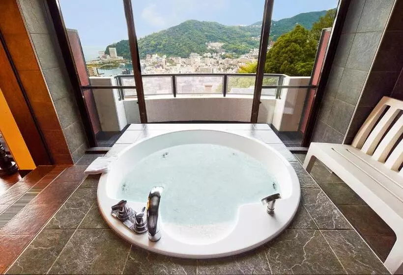 اتاق لوکس با چشمانداز, Relax Resort