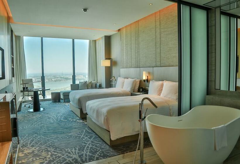 Номер Премиум Вид на Озеро, Renaissance Suzhou Wujiang
