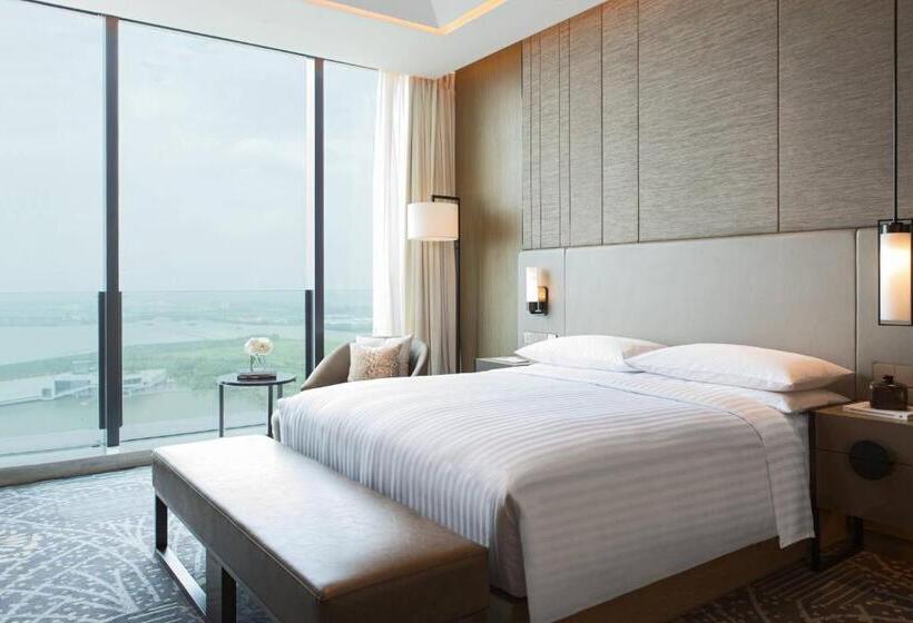 Номер Executive Кровать Кинг, Renaissance Suzhou Wujiang