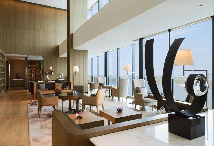 Номер Executive Кровать Кинг, Renaissance Suzhou Wujiang