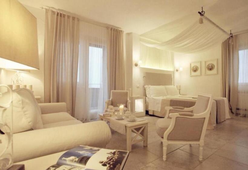 バルコニー付きデラックスルーム, Le Nicchie Guest House