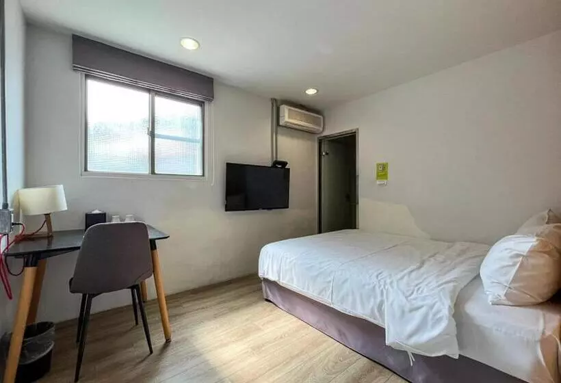 اتاق استاندارد, Light Hostel